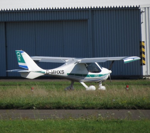 SmallAircraft-D-MHXS-02