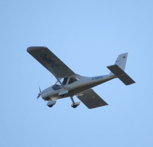 SmallAircraft-D-MIPO-04