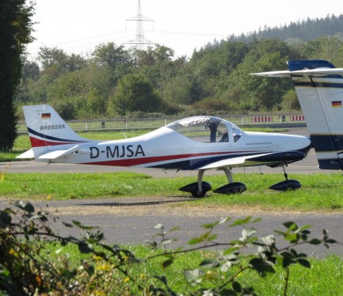 SmallAircraft-D-MJSA-03