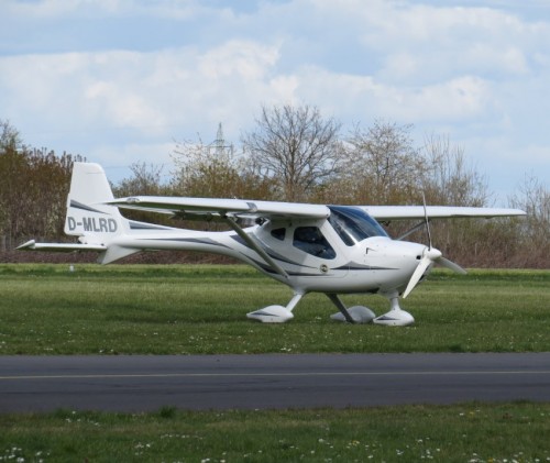 SmallAircraft-D-MLRD-01