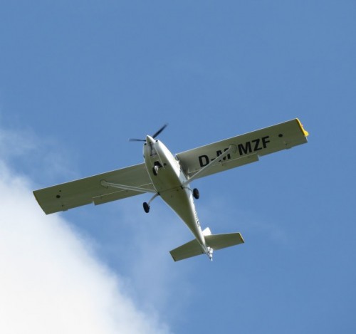 SmallAircraft-D-MMZF-01