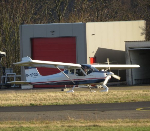 SmallAircraft-D-MPGG-03