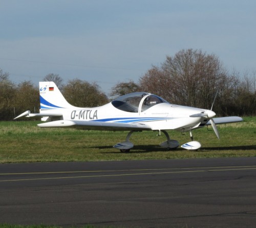 SmallAircraft-D-MTLA-04