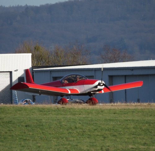 SmallAircraft-D-MWSZ-06