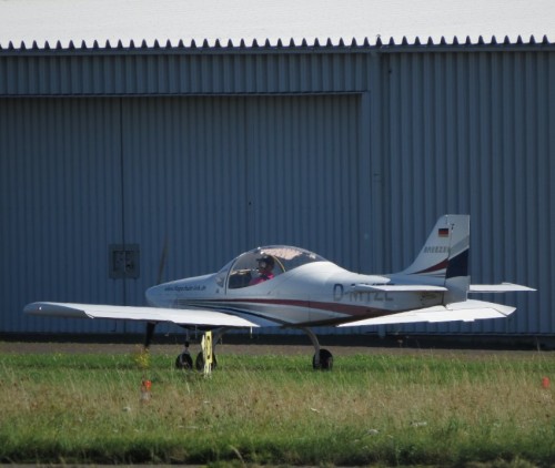 SmallAircraft-D-MYZE-02