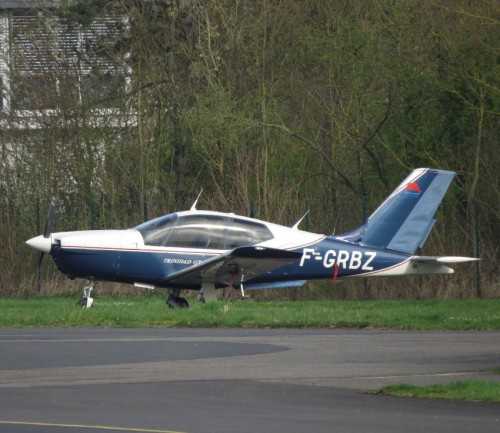 SmallAircraft-F-GBRZ-02