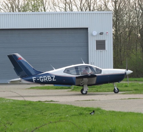 SmallAircraft-F-GBRZ-03