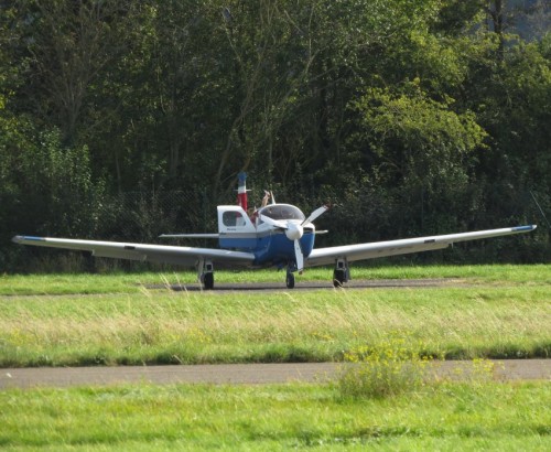 SmallAircraft-HB-DIK-01