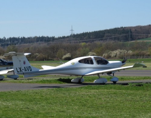 SmallAircraft-LX-AVD-01