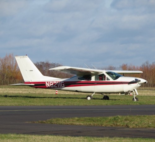 SmallAircraft-N8211G-01