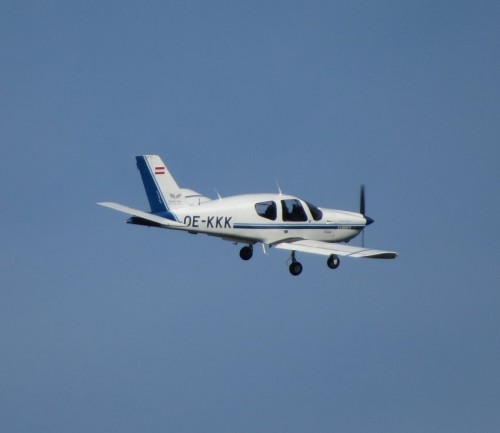 SmallAircraft-OE-KKK-03