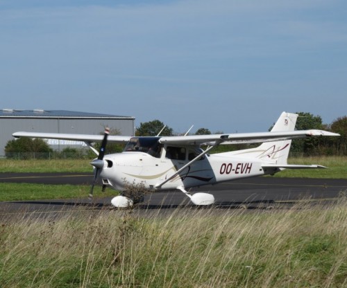 SmallAircraft-OO-EVH-01