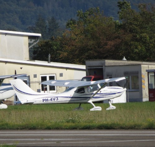 SmallAircraft-PH-4V3-02