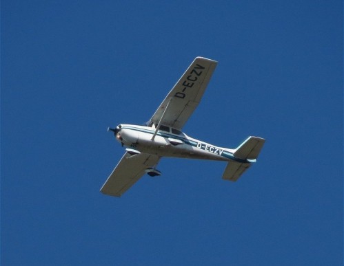 SmallAircraft - D-ECZV-01
