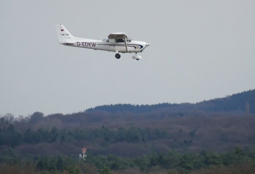 SmallAircraft - D-EDKW-01