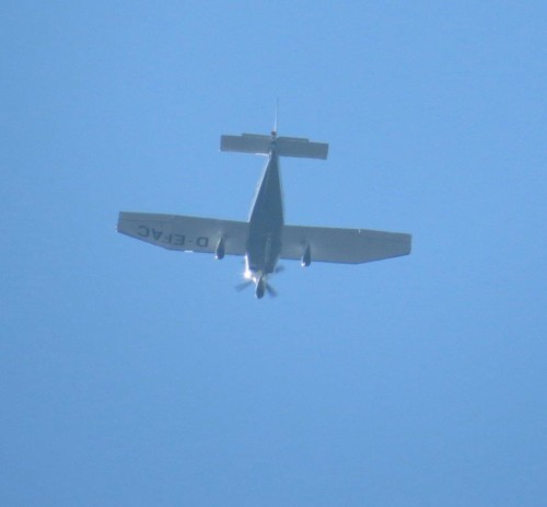 SmallAircraft - D-EFAC-01