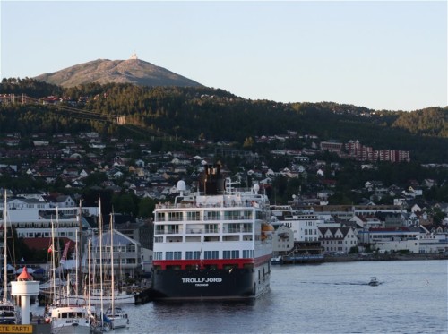 Hurtigruten - MS Trollfjord16