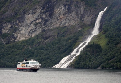 Hurtigruten - MS Trollfjord27