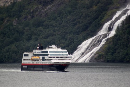 Hurtigruten - MS Trollfjord28